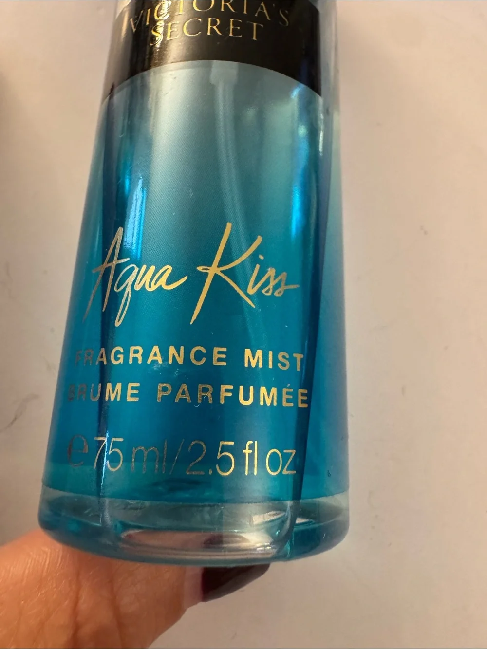 Victoria's Secret Aqua Kiss Women's Fragrance Mist 2.5 Oz spray J16